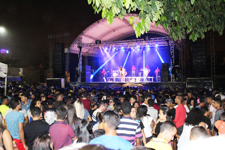 Show de artistas da terra e Monique Pessoa encerram comemorações dos 206 anos de Grajaú