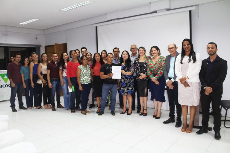 Sicoob Centro Leste e Norte Maranhense em parceria com a Secretaria de Educação, lança Programa Cooperjovem em Grajaú
